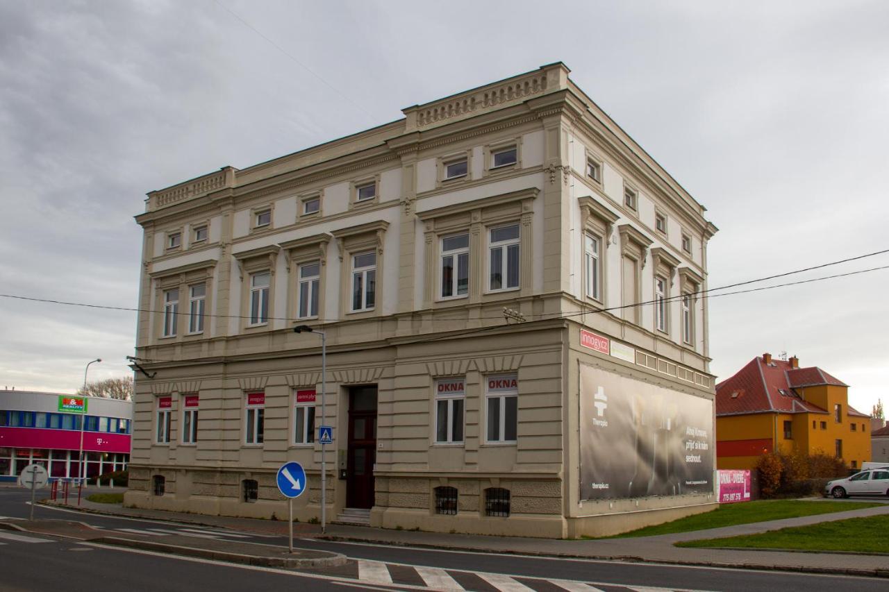 Hotel Dobré Místo à Krnov Extérieur photo