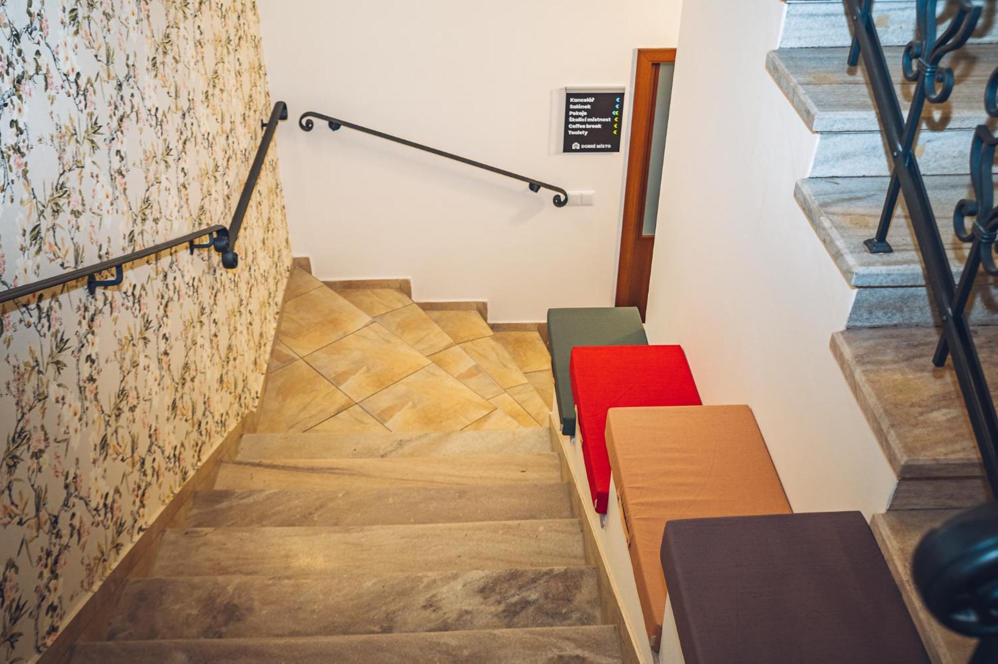 Hotel Dobré Místo à Krnov Extérieur photo